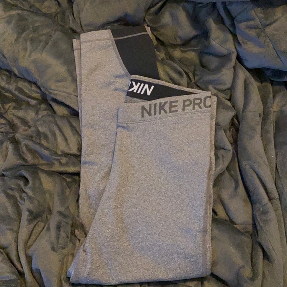 Nike Pro leggings